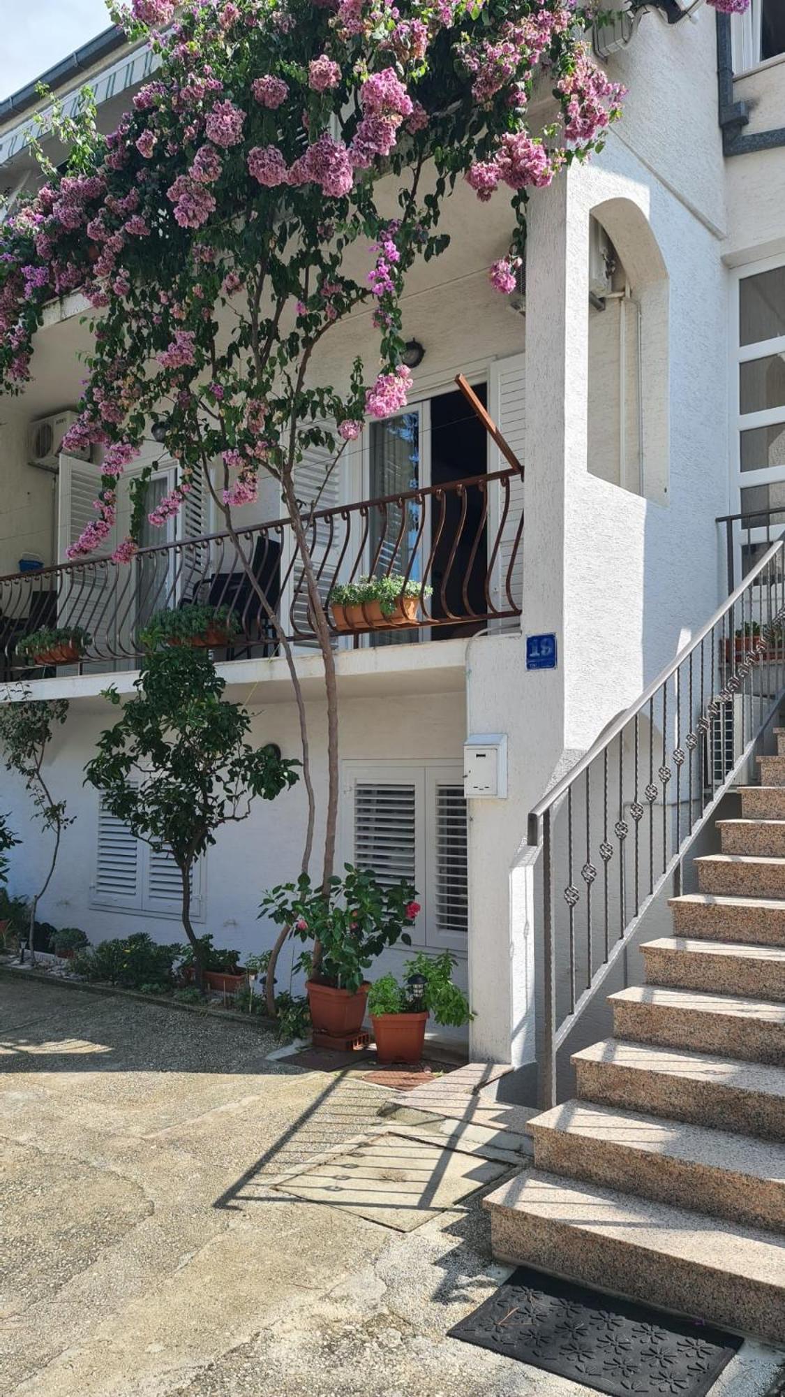Apartmani Marivo Baška Voda エクステリア 写真